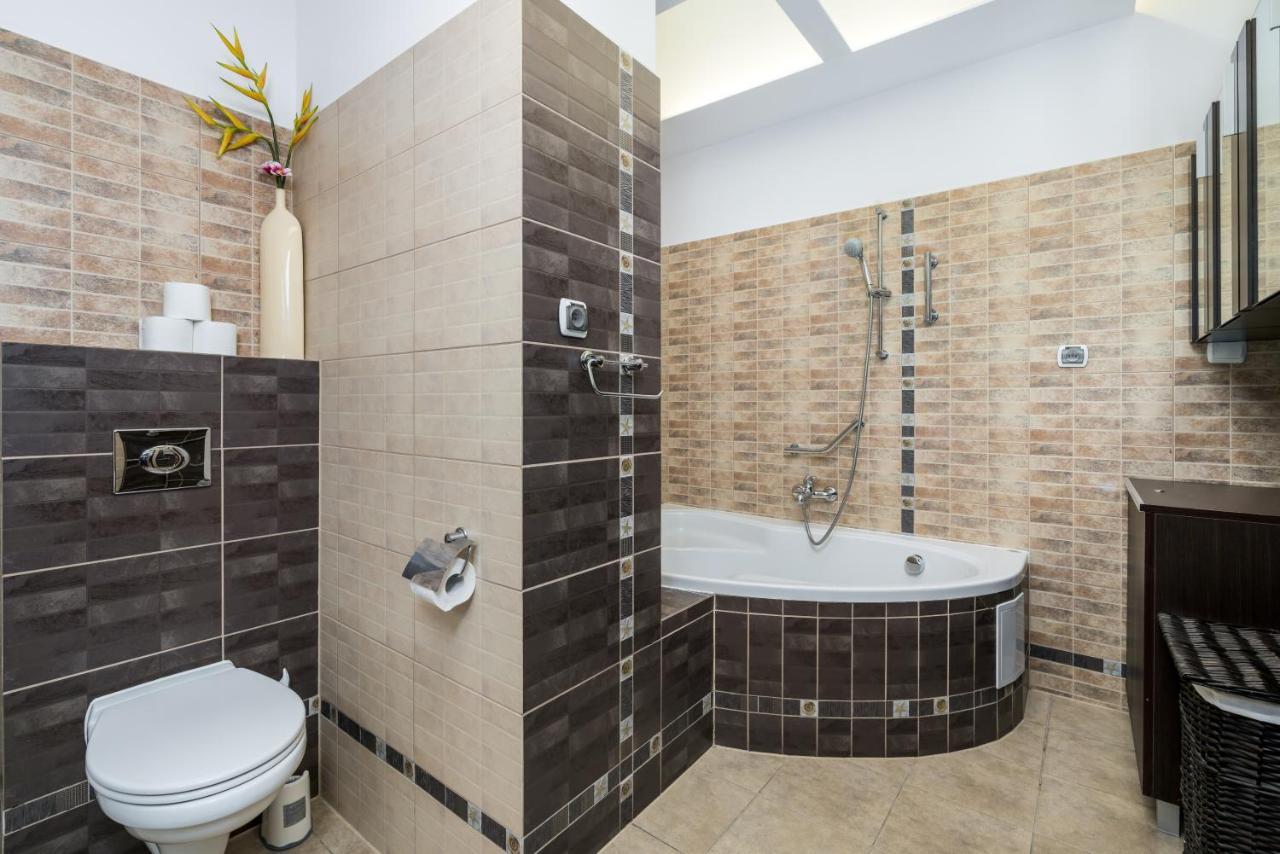Sleepway Apartments- Szyperska Poznan Ngoại thất bức ảnh
